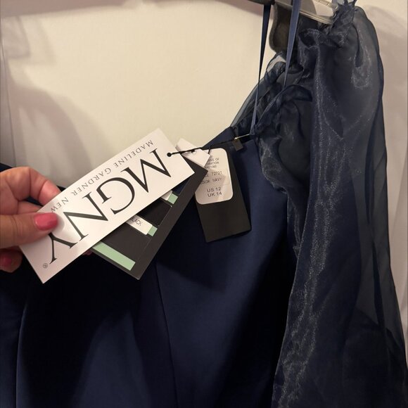 Morilee 72721 evening, mother of the bride gown. NWT Navy. Size 12. - Picture 5 of 10